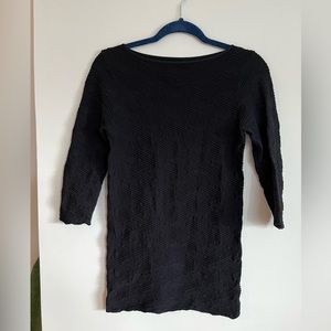 Tees by Tina, OS. Black textures and fitted top